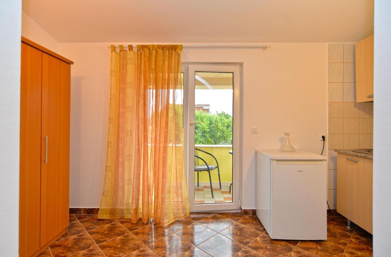 Apartment 2253 Galizana
