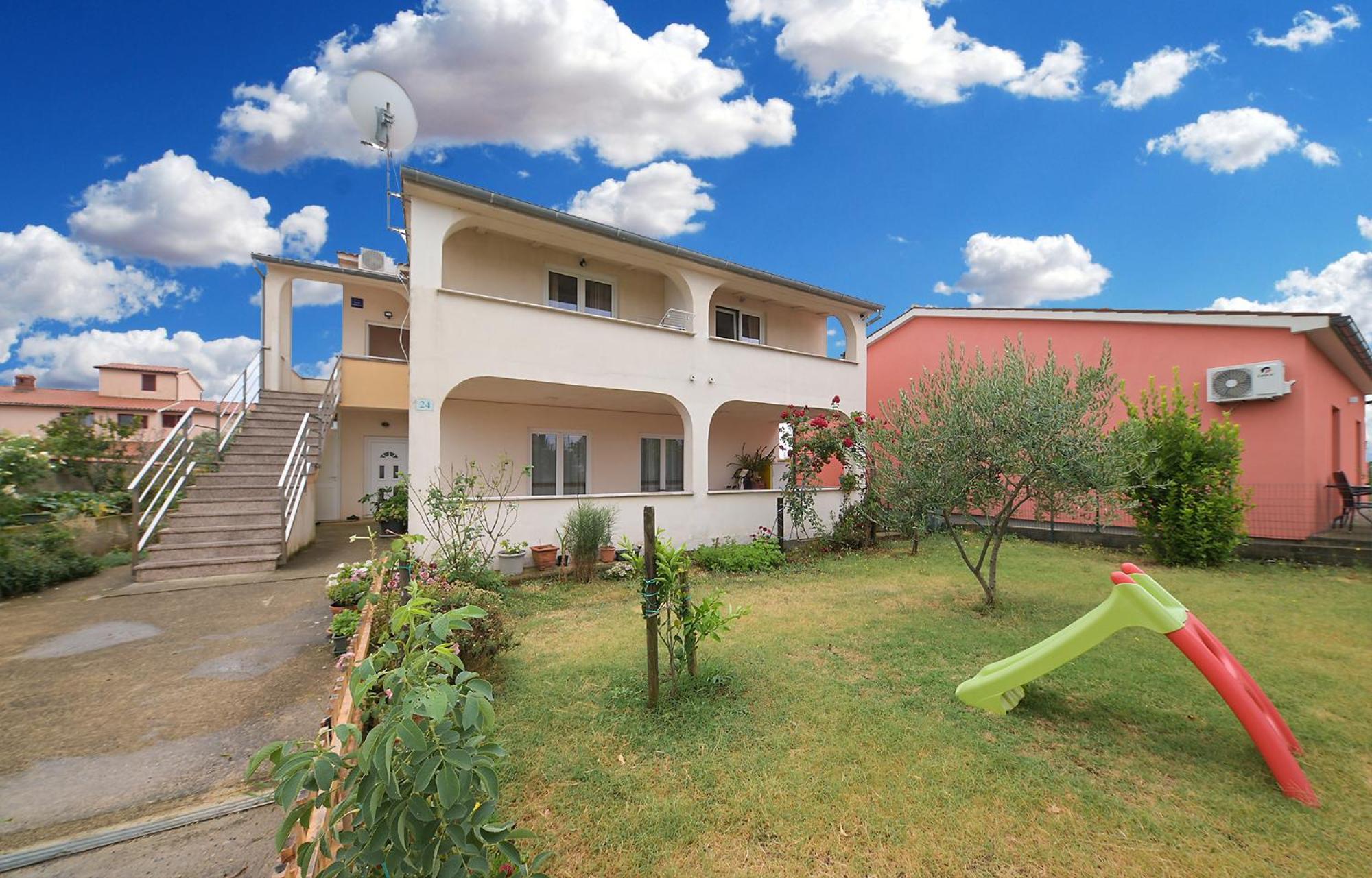 Apartment 2253 Galizana